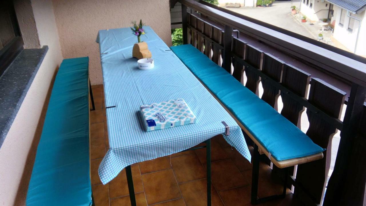 Bea's Monteurzimmer Seckach Extérieur photo